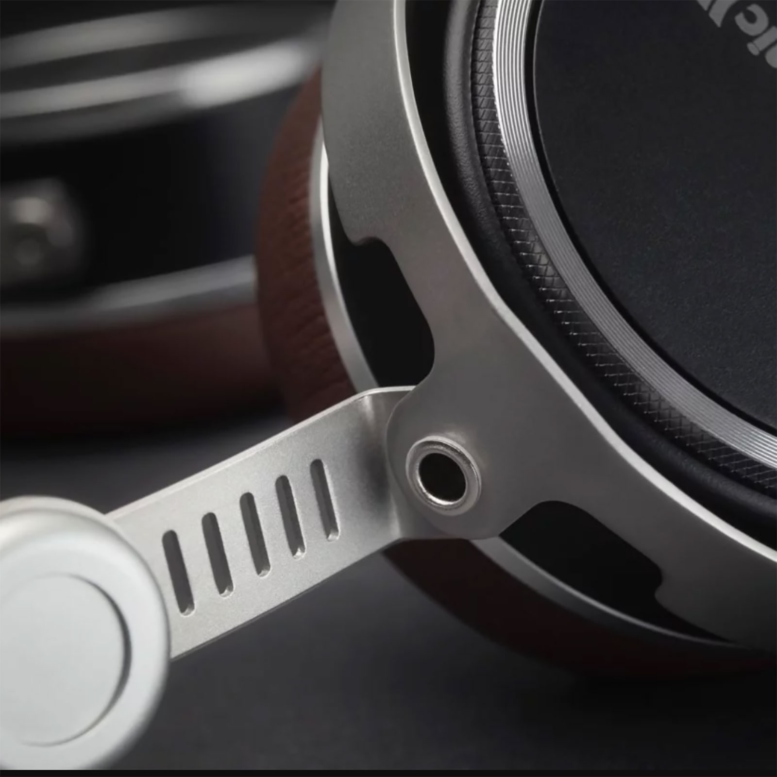 beyerdynamic aventho wired black