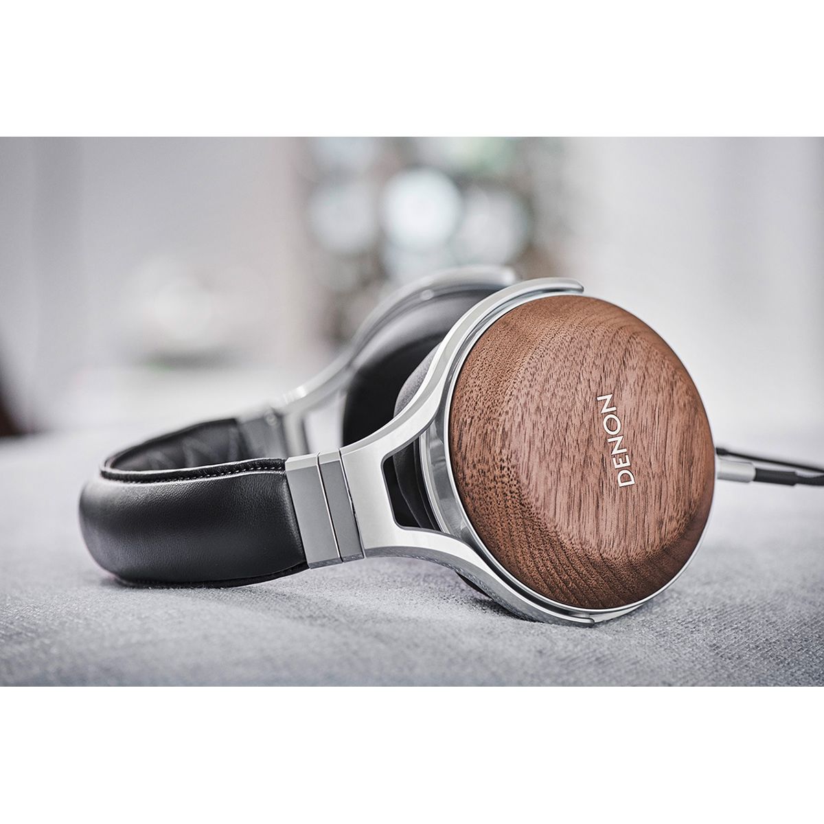 AH-D7200 Over-Ear, Closed-Back Headphones, by Denon | Audio Sanctuary