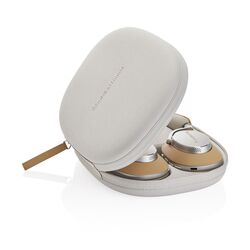 PX8 Wireless Noise-Cancelling Headphones | Bowers & Wilkins