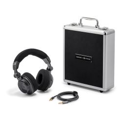 Virtuoso Closed-Back, Over-Ear Audiophile Dynamic Headphones | Astell&Kern X Ultrasone