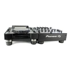 ISO-PUCK Series Isolation Feet | IsoAcoustics