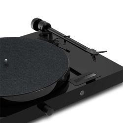 Juke Box E1 Audiophile All-In-One Turntable System (Black) | Pro-Ject Audio Systems