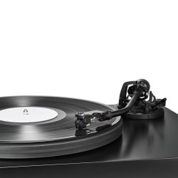 AT-LP7X Fully Manual Belt-Drive Turntable, with Phono Stage Preamplifier | Audio-Technica