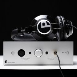 Head Box DS3 B  Ultra-Powerful, Fully-Balanced Discrete Headphone Amplifier | Pro-Ject Audio Systems