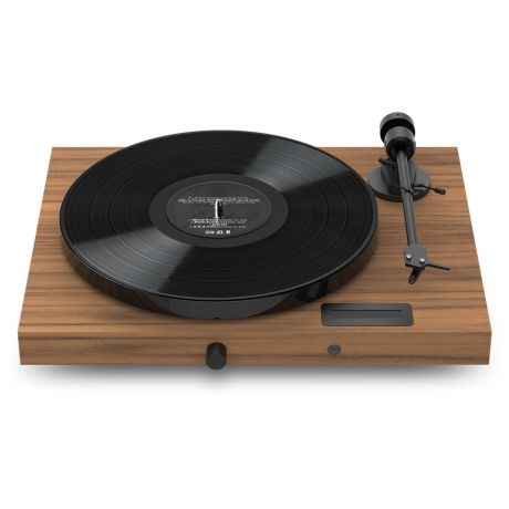Juke Box E1 Audiophile All-In-One Turntable System (Walnut) | Pro-Ject Audio Systems Juke Box E1 Audiophile All-In-One Turntable System (Walnut) | Pro-Ject Audio Systems