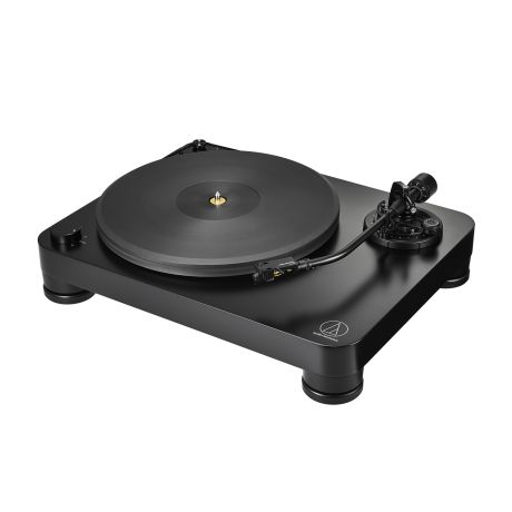 AT-LP7X Fully Manual Belt-Drive Turntable, with Phono Stage Preamplifier | Audio-Technica