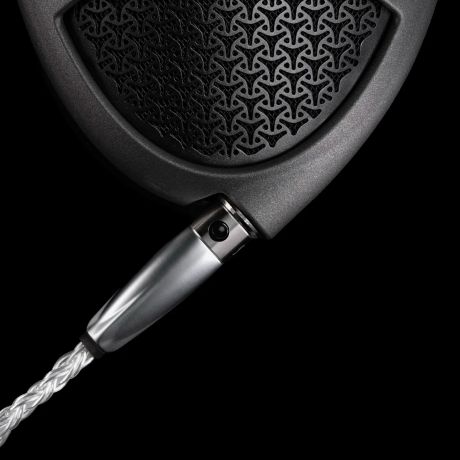 Ultra Cable - High End Artisanal Headphone Cable | Meze Audio
