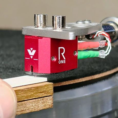 REV-STYLUS 01 Stylus Cleaner, by Taktstock | Vertere Acoustics